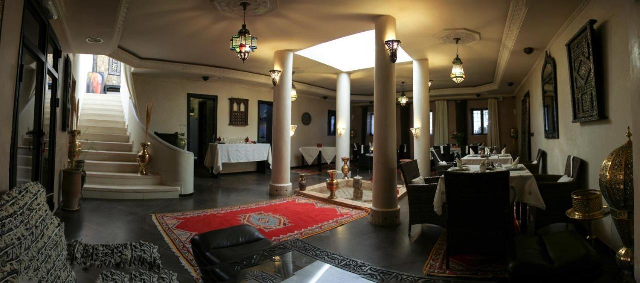 Riad Tama & Spa 우아르자자테 외부 사진