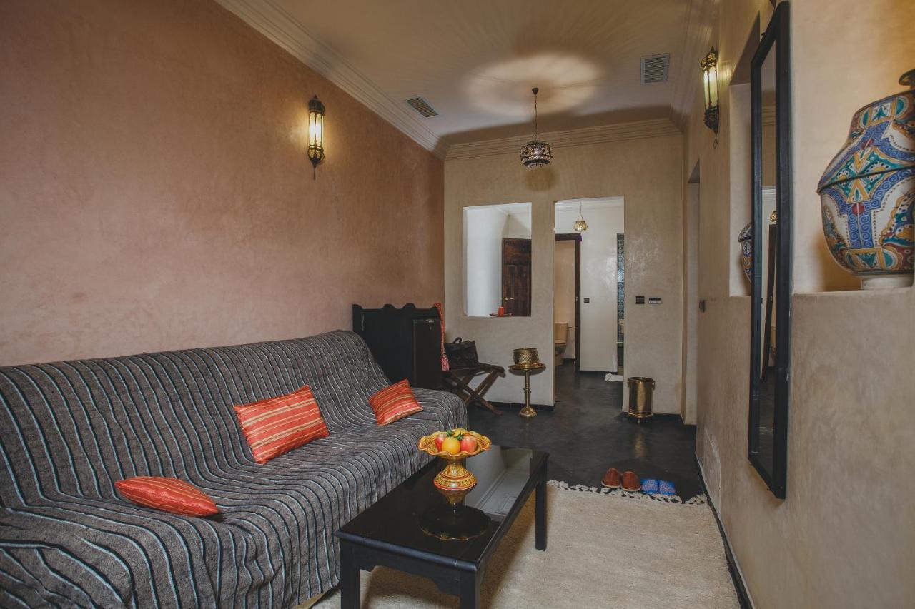 Riad Tama & Spa 우아르자자테 외부 사진