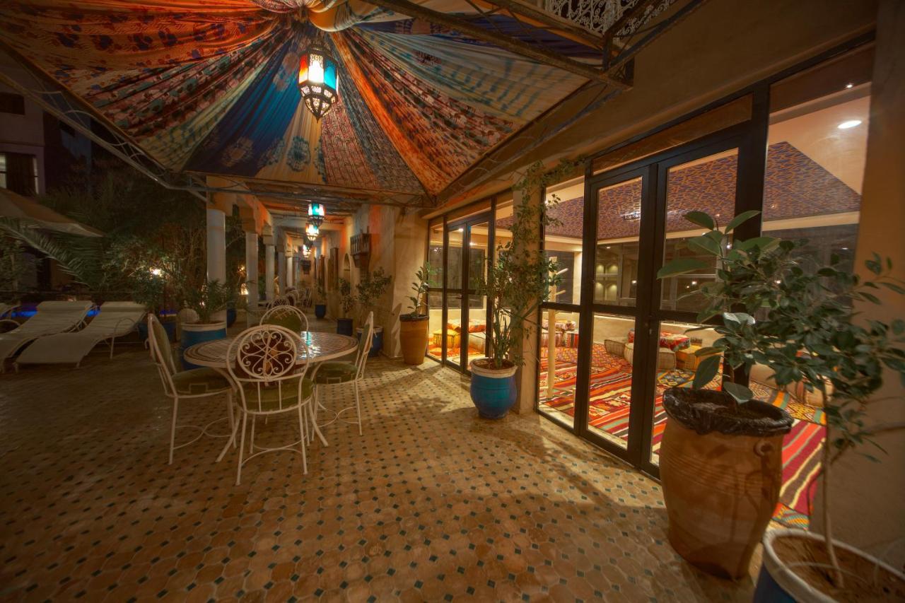 Riad Tama & Spa 우아르자자테 외부 사진